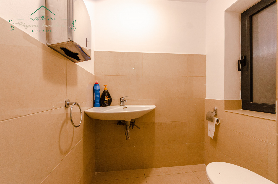 big__68e64a1e9fdaf-9