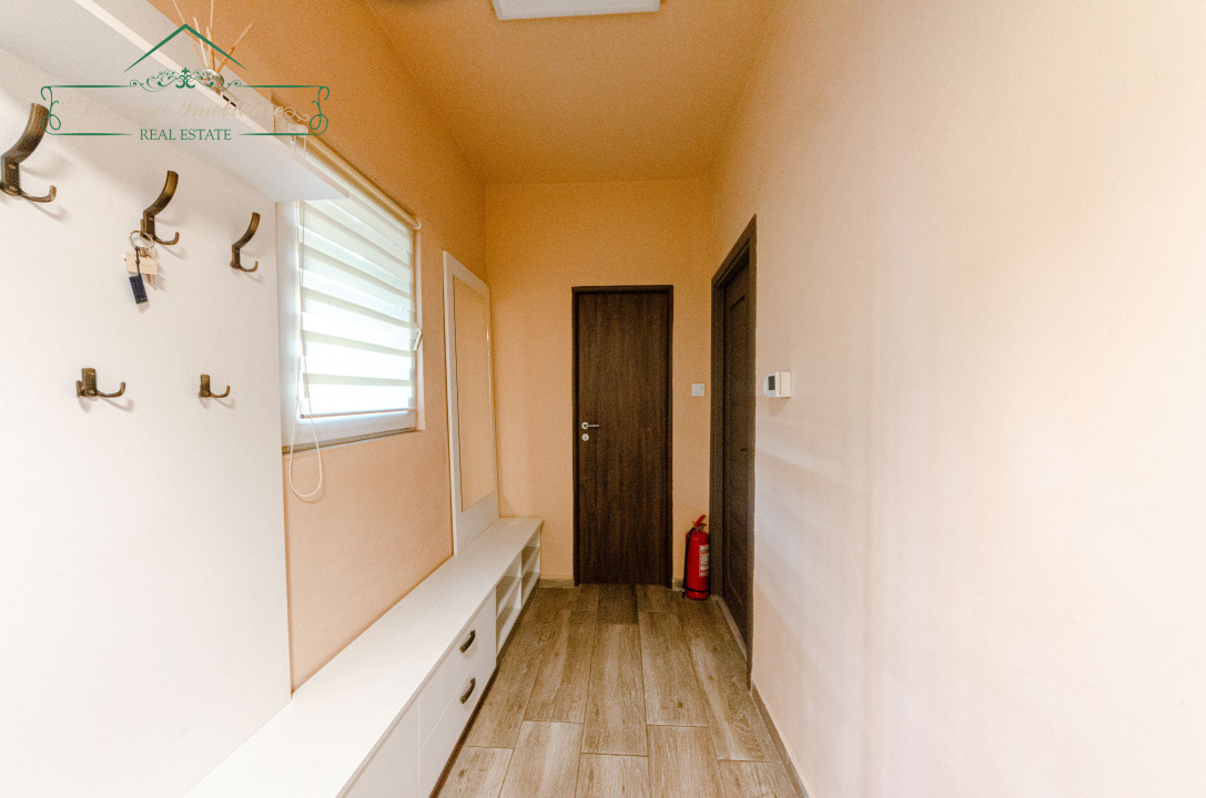 Apartament cu 2 camere la curte comună, zona Parneava, Arad