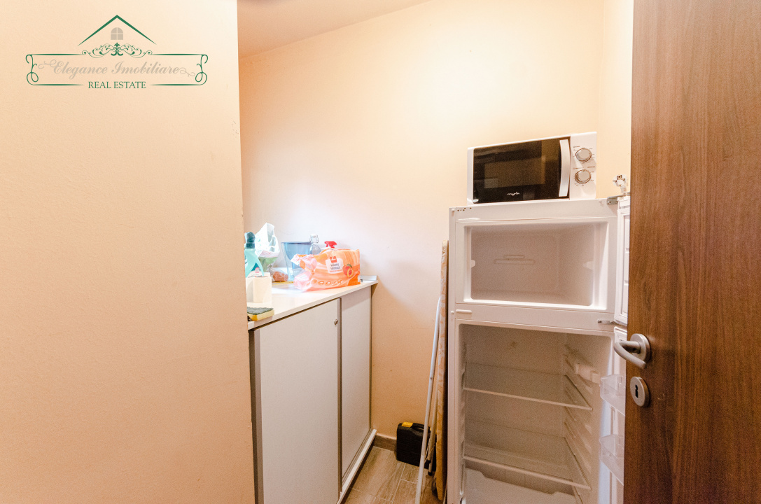 Apartament cu 2 camere la curte comună, zona Parneava, Arad
