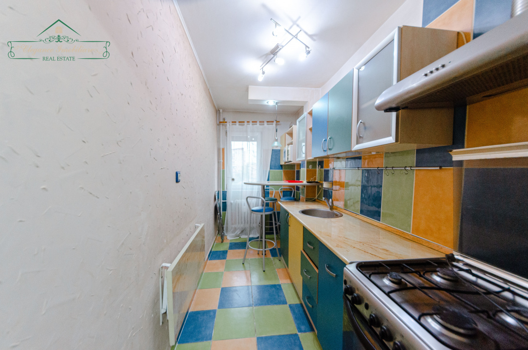 Apartament cu 2 camere, zona Aurel Vlaicu, Arad