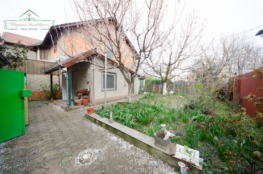 Casa cu 3 camere și centrală proprie,zona Aurel Vlaicu, Arad
