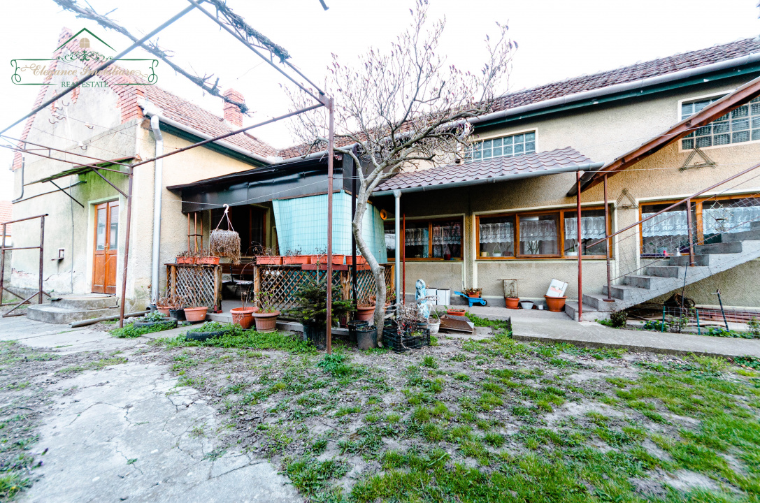 Casă cu 3 camere și teren de 572 m2, zona Gai, Arad