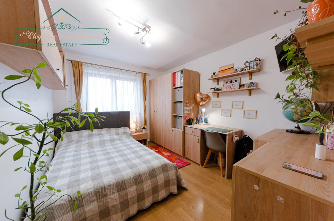 Apartament  cu 5 camere, zona Fortuna ,Arad