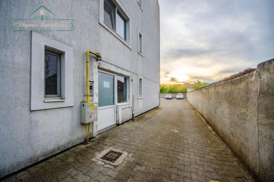 Apartament cu centrala proprie, zona Parneava, Arad
