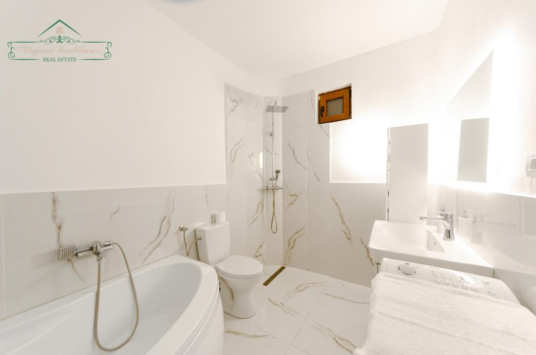 Apartament cu 4 camere si centrală proprie, zona Ultracentrală, Arad