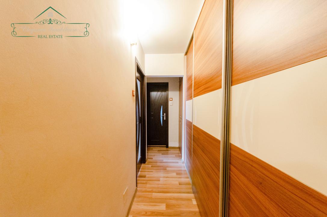 Apartament cu 3 camere si centrală proprie, zona Alfa, Arad