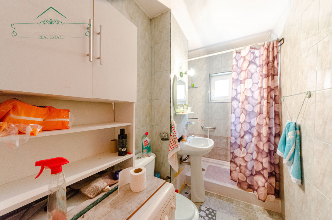 Apartament 3 camere cu centrala proprie, zona 100 Micalaca, Arad