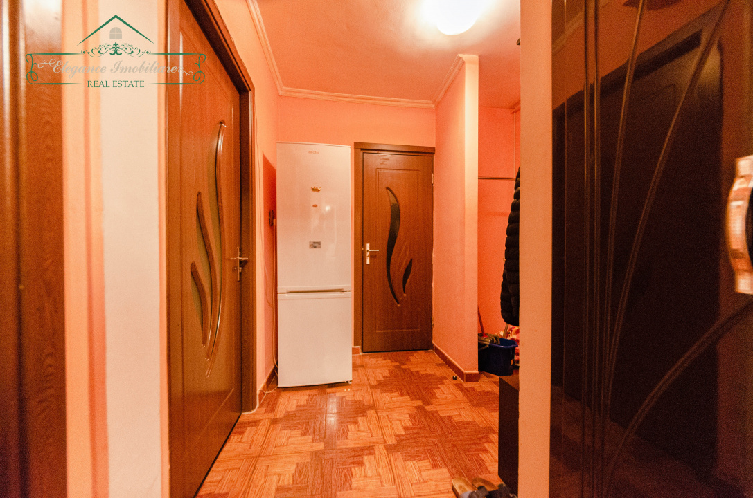 Apartament decomandat cu 2 camere de închiriat, zona Calea Romanilor, Arad