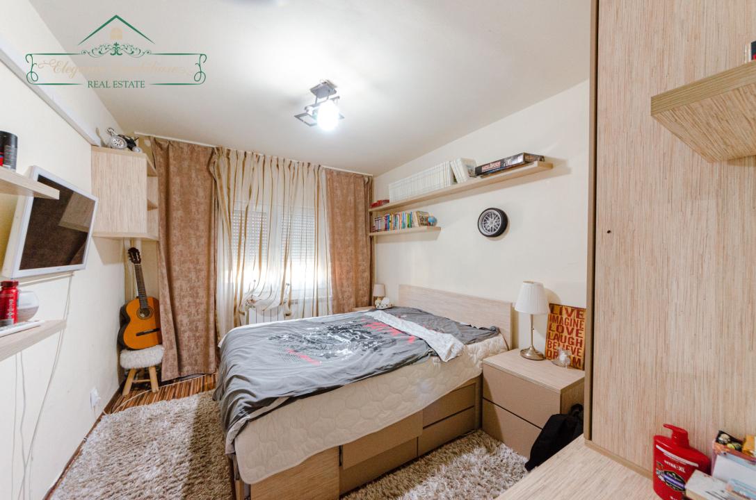 Apartament spațios cu 5 camere, centrală proprie,  zona Micălaca Miorița, Arad