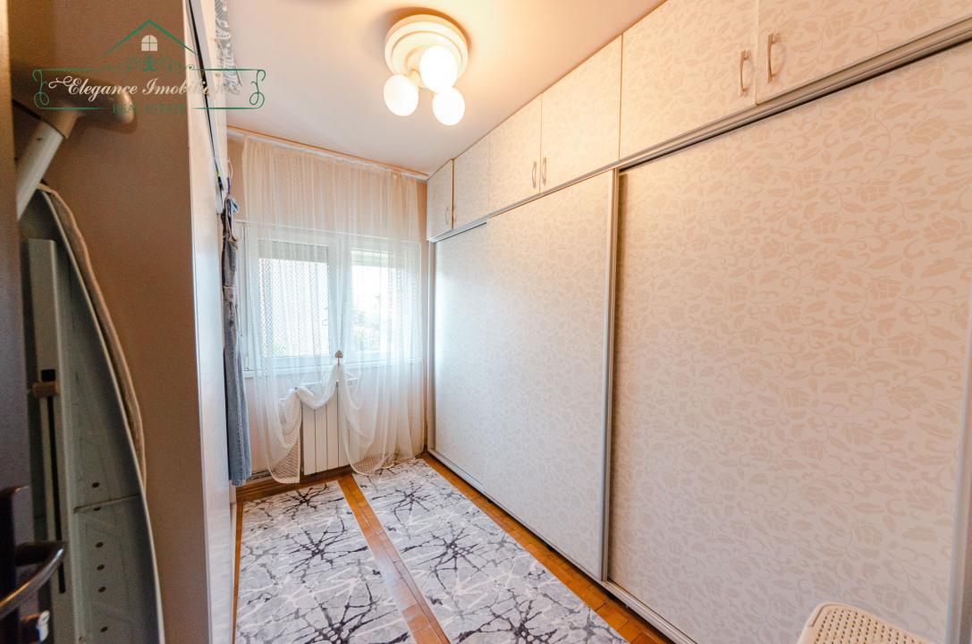 Apartament spațios cu 5 camere, centrală proprie,  zona Micălaca Miorița, Arad