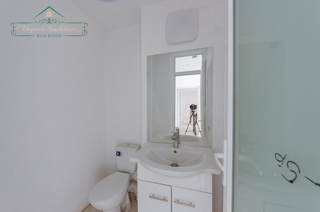Apartament 3 camere, parter, pretabil birouri, Micalaca Miorița, Arad