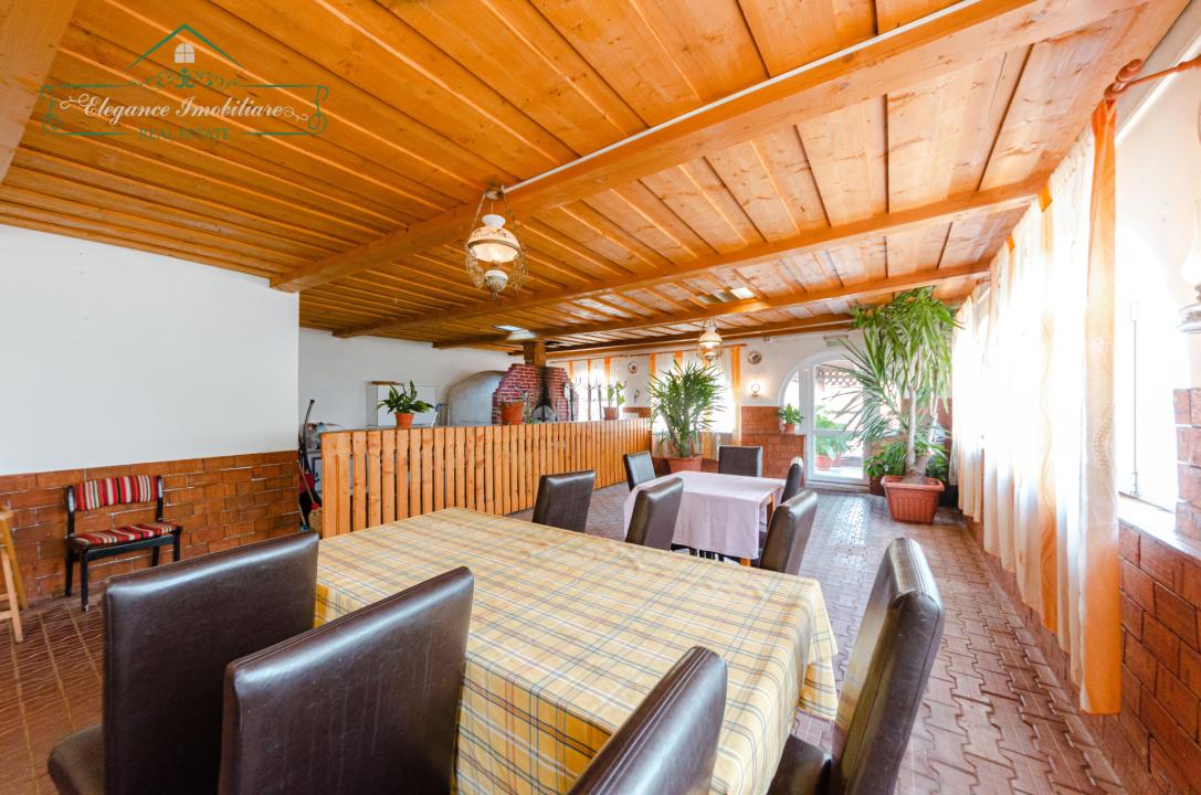 Spațiu HORECA 865 mp, Pensiune, Restaurant & Anexe, Lipova, Arad