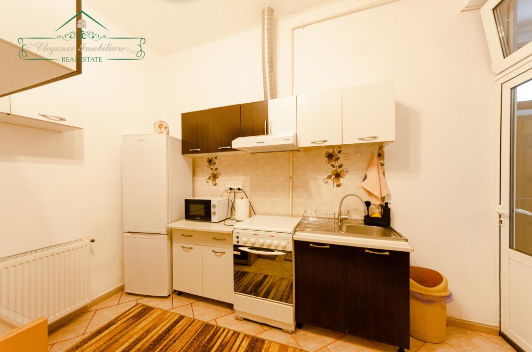 Apartament, grădină proprie de 200 mp și centrală pe gaz, zona Pârneava, Arad